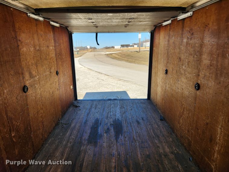 image for item KT9405 1996 Isuzu NPR  delivery truck