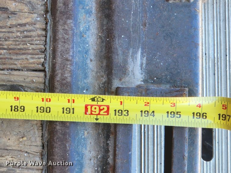 image for item KT9405 1996 Isuzu NPR  delivery truck