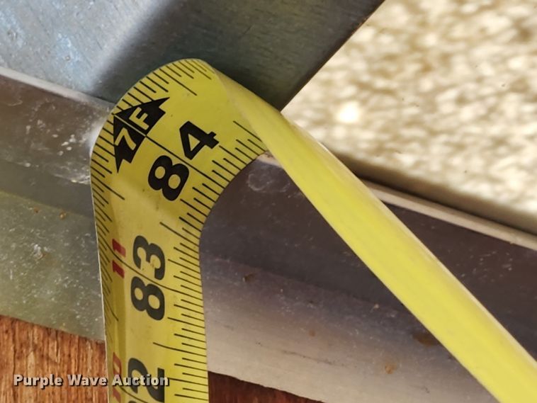 image for item KT9405 1996 Isuzu NPR  delivery truck