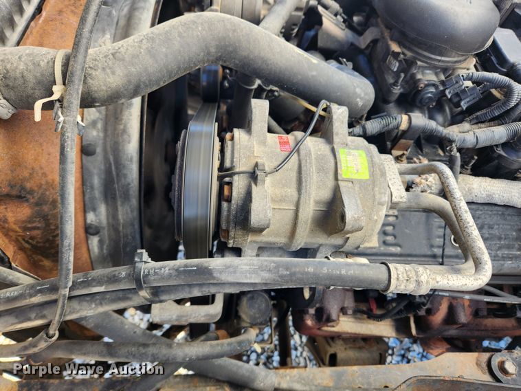 image for item KT9405 1996 Isuzu NPR  delivery truck