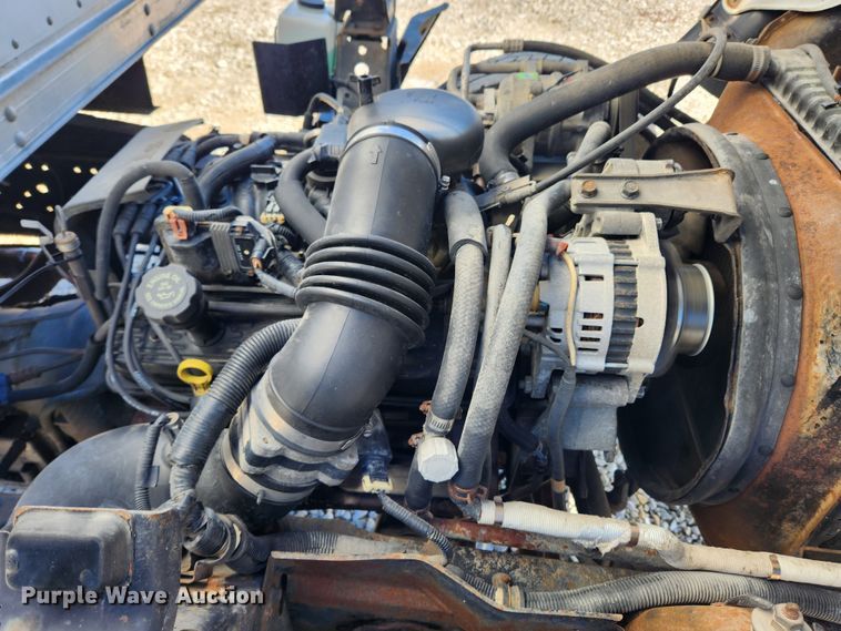 image for item KT9405 1996 Isuzu NPR  delivery truck