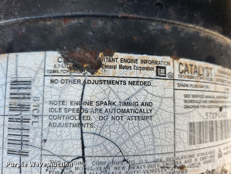 image for item KT9405 1996 Isuzu NPR  delivery truck