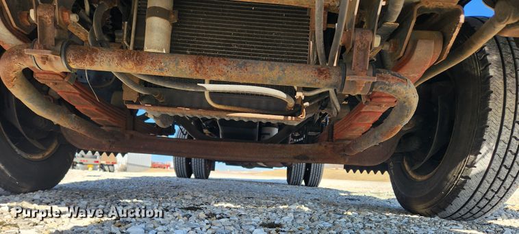 image for item KT9405 1996 Isuzu NPR  delivery truck