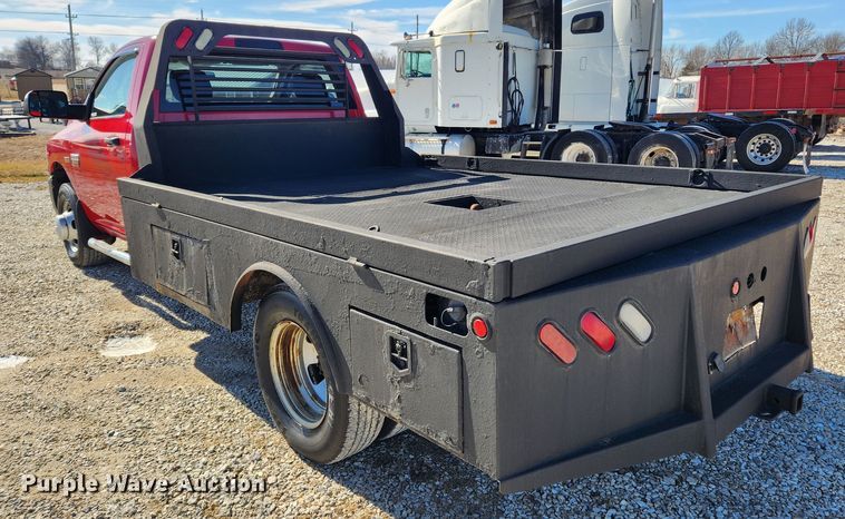 image for item KT9406 2011 Dodge Ram 3500HD  flatbed pickup truck
