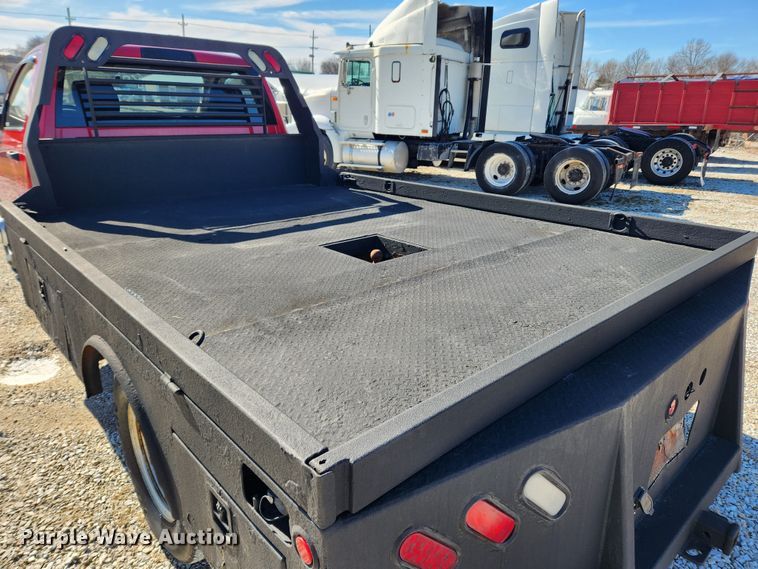 image for item KT9406 2011 Dodge Ram 3500HD  flatbed pickup truck