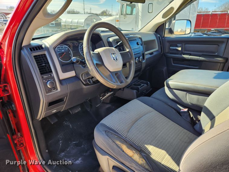 image for item KT9406 2011 Dodge Ram 3500HD  flatbed pickup truck