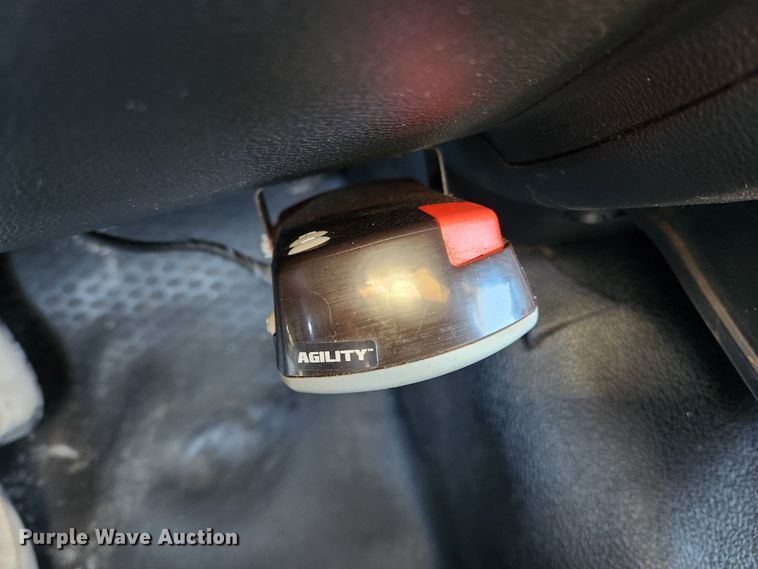 image for item KT9406 2011 Dodge Ram 3500HD  flatbed pickup truck