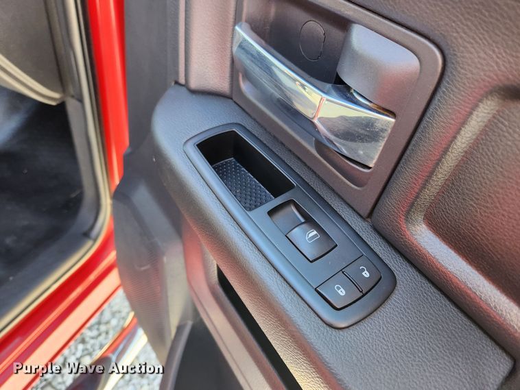 image for item KT9406 2011 Dodge Ram 3500HD  flatbed pickup truck