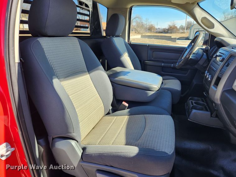 image for item KT9406 2011 Dodge Ram 3500HD  flatbed pickup truck