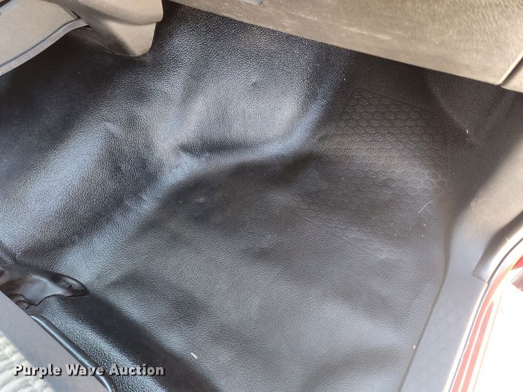 image for item KT9406 2011 Dodge Ram 3500HD  flatbed pickup truck