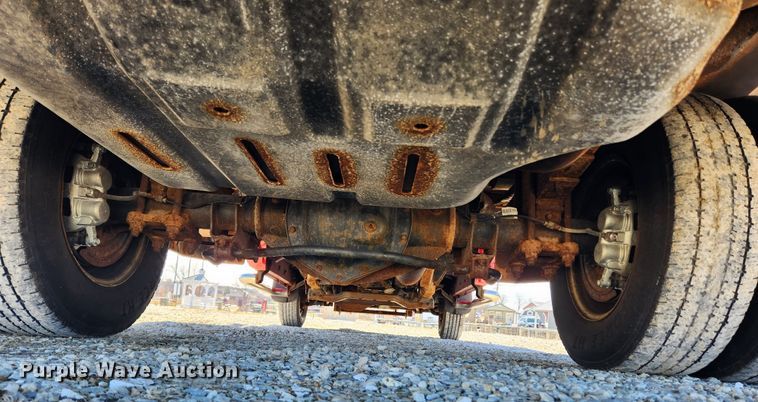 image for item KT9406 2011 Dodge Ram 3500HD  flatbed pickup truck