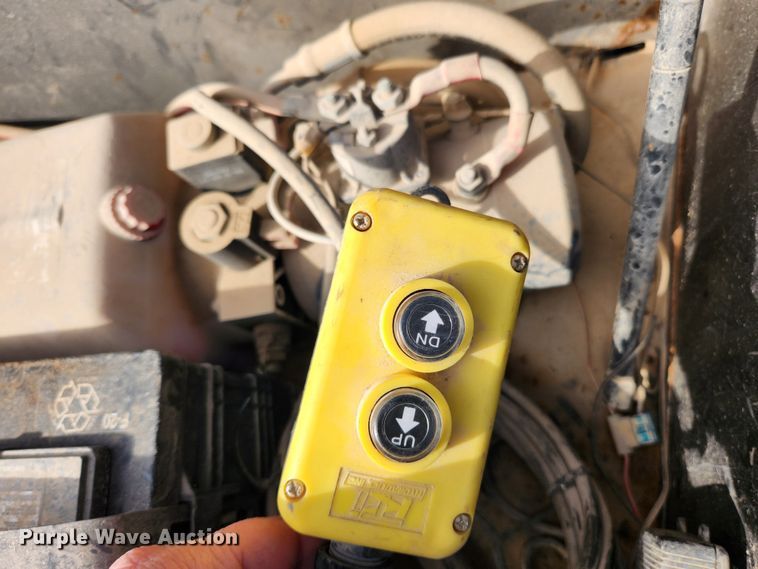 image for item KT9409 2015 Doolittle 8214HD  dump trailer