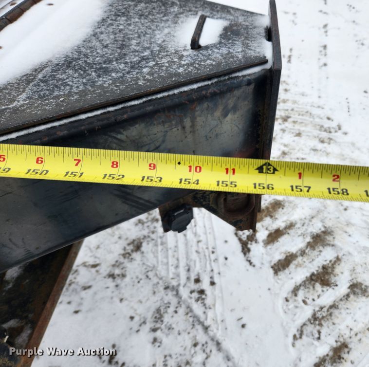 image for item KT9414 1995 Ford F700  truck cab and chassis