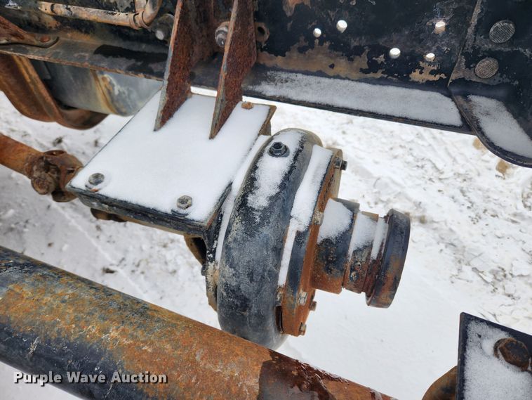 image for item KT9414 1995 Ford F700  truck cab and chassis