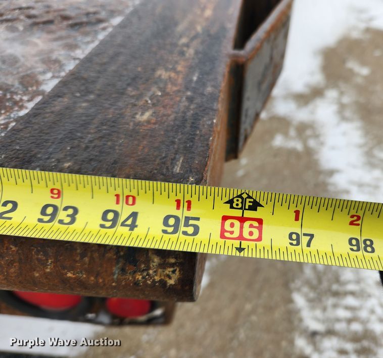 image for item KT9415 2001 International 4900  rollback truck