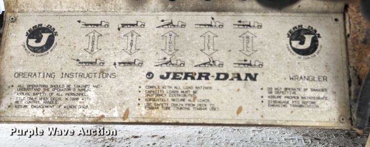 image for item KT9415 2001 International 4900  rollback truck