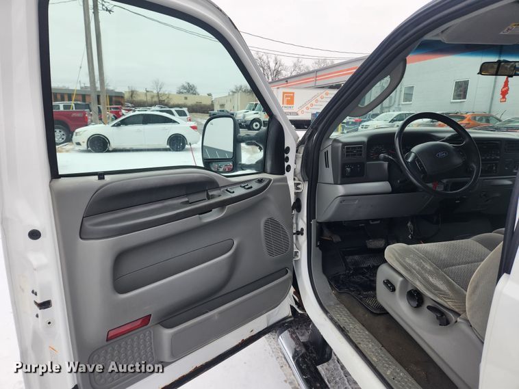 image for item KT9416 2004 Ford F250 Super Duty XLT  SuperCab pickup truck