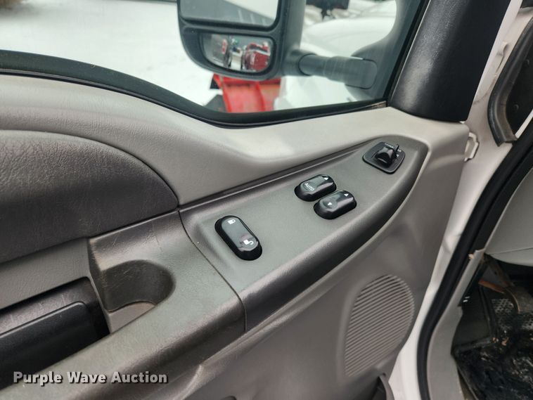 image for item KT9416 2004 Ford F250 Super Duty XLT  SuperCab pickup truck