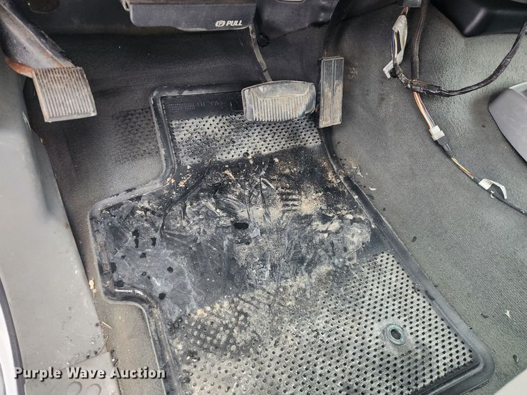 image for item KT9416 2004 Ford F250 Super Duty XLT  SuperCab pickup truck