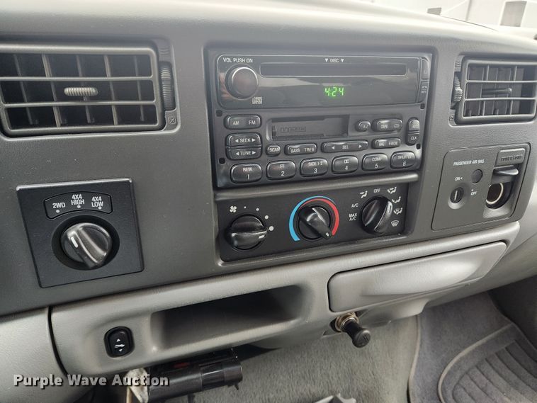 image for item KT9416 2004 Ford F250 Super Duty XLT  SuperCab pickup truck