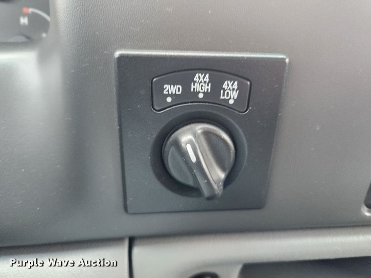 image for item KT9416 2004 Ford F250 Super Duty XLT  SuperCab pickup truck