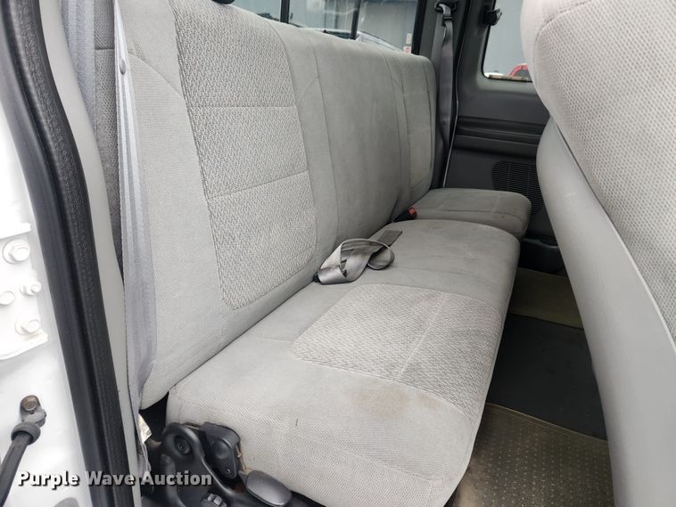 image for item KT9416 2004 Ford F250 Super Duty XLT  SuperCab pickup truck