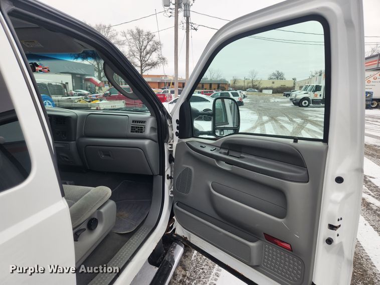 image for item KT9416 2004 Ford F250 Super Duty XLT  SuperCab pickup truck