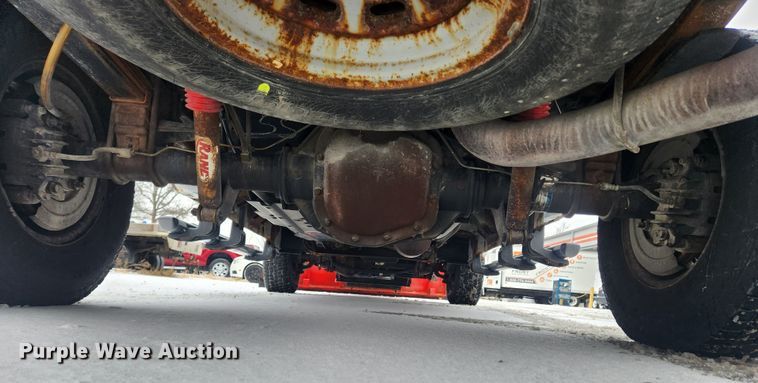 image for item KT9416 2004 Ford F250 Super Duty XLT  SuperCab pickup truck