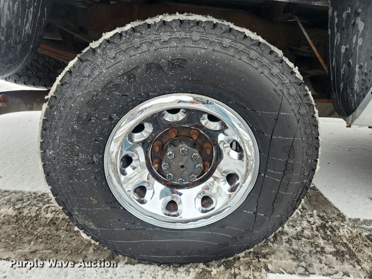 image for item KT9416 2004 Ford F250 Super Duty XLT  SuperCab pickup truck