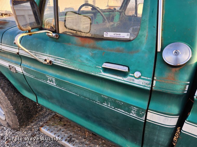 image for item KT9448 1976 Ford F250  pickup truck