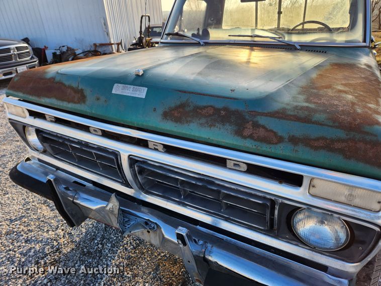 image for item KT9448 1976 Ford F250  pickup truck