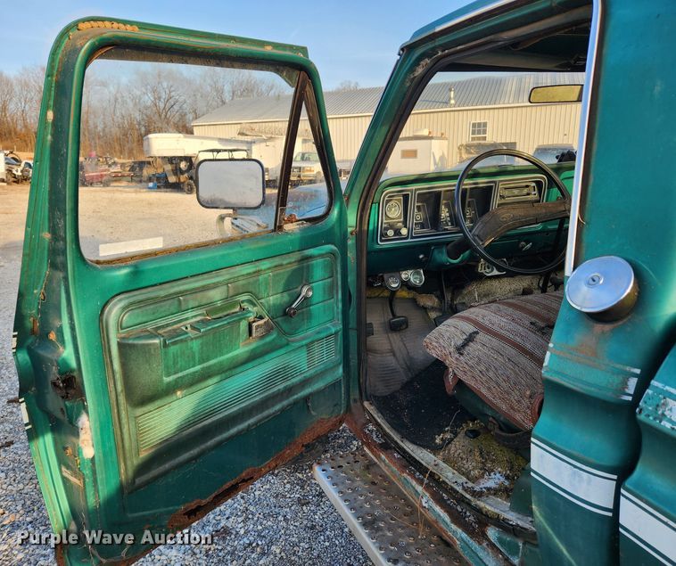 image for item KT9448 1976 Ford F250  pickup truck
