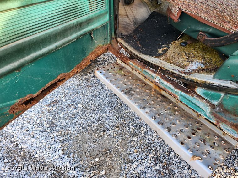 image for item KT9448 1976 Ford F250  pickup truck