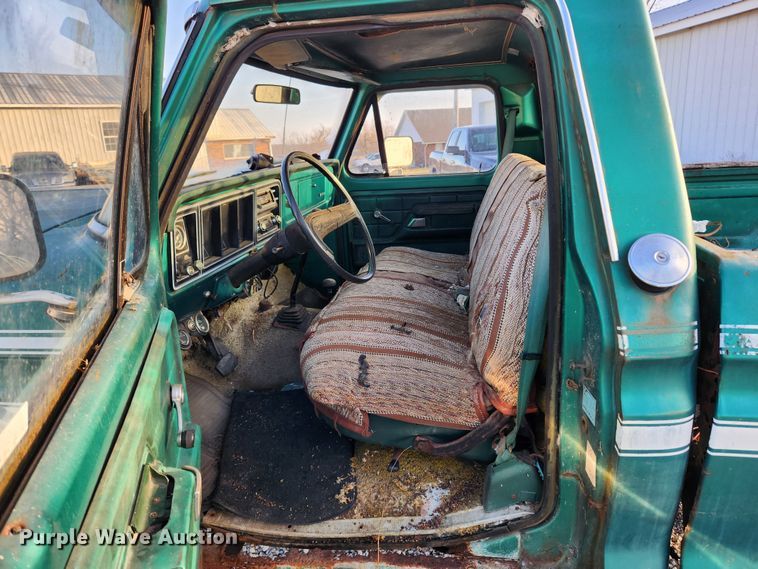 image for item KT9448 1976 Ford F250  pickup truck