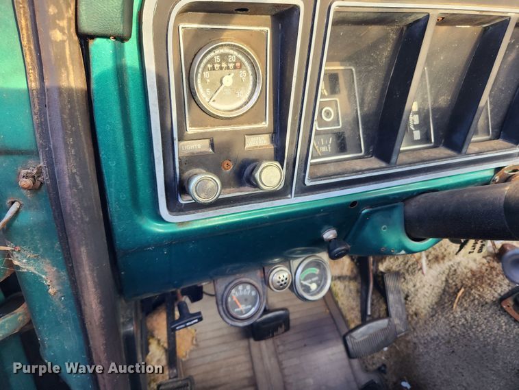image for item KT9448 1976 Ford F250  pickup truck