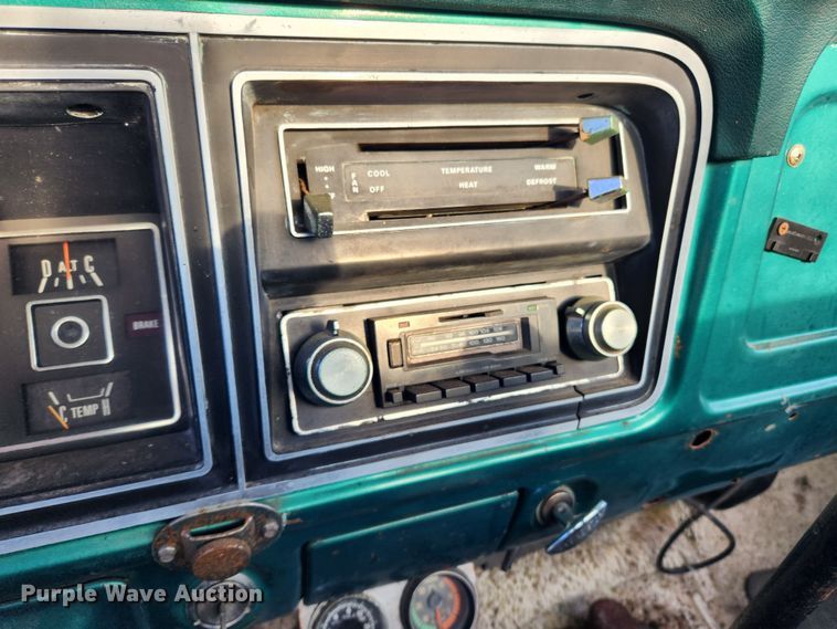 image for item KT9448 1976 Ford F250  pickup truck