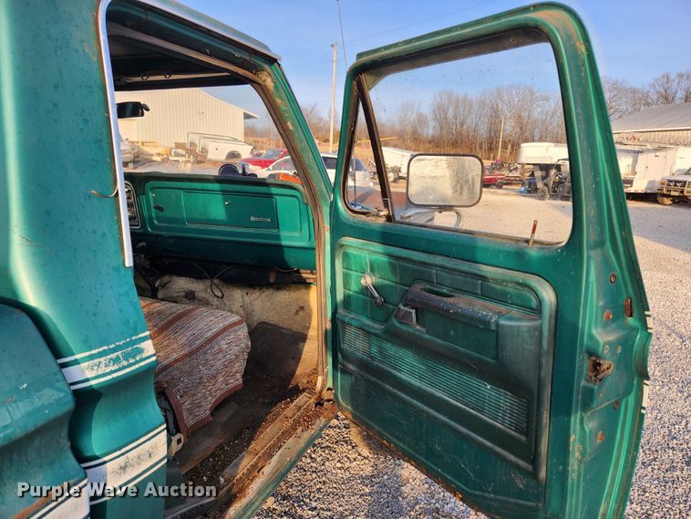 image for item KT9448 1976 Ford F250  pickup truck