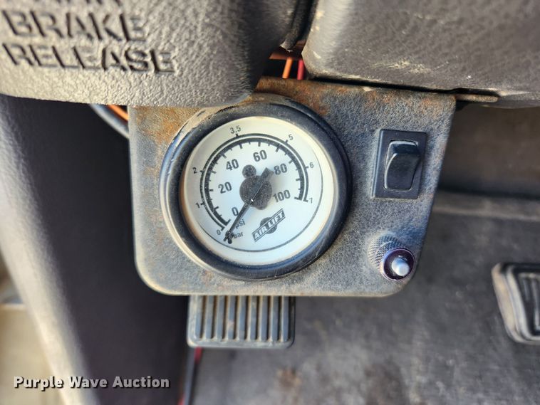 image for item KT9452 2002 Dodge Ram 2500  Quad Cab pickup truck