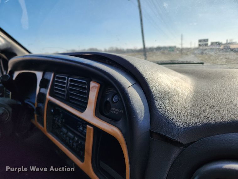 image for item KT9452 2002 Dodge Ram 2500  Quad Cab pickup truck