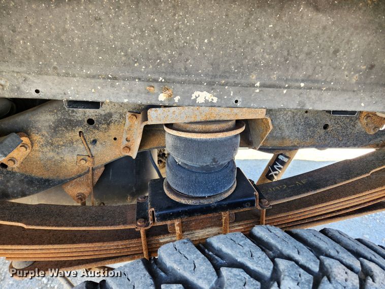 image for item KT9452 2002 Dodge Ram 2500  Quad Cab pickup truck