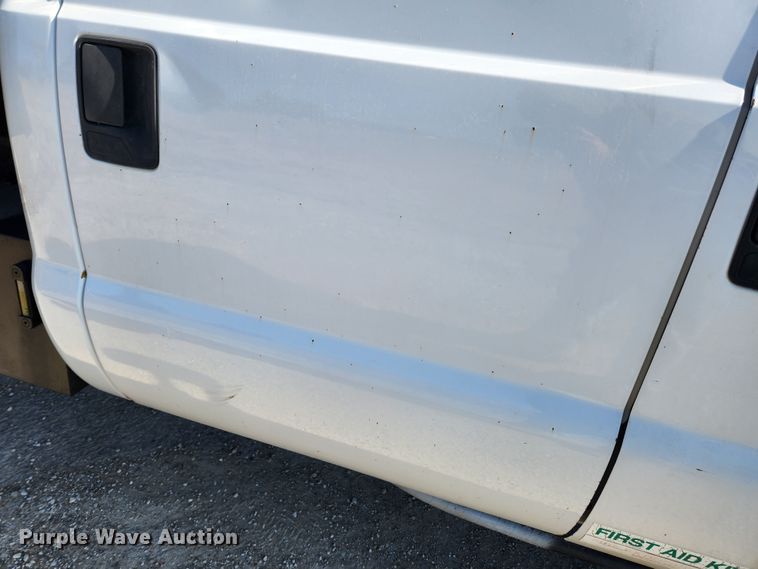 image for item KT9454 2003 Ford F450 Super Duty XL  dump flatbed truck