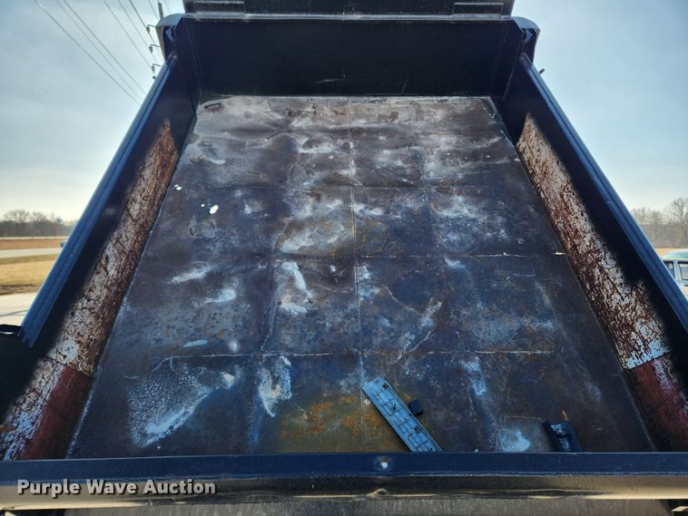 image for item KT9454 2003 Ford F450 Super Duty XL  dump flatbed truck