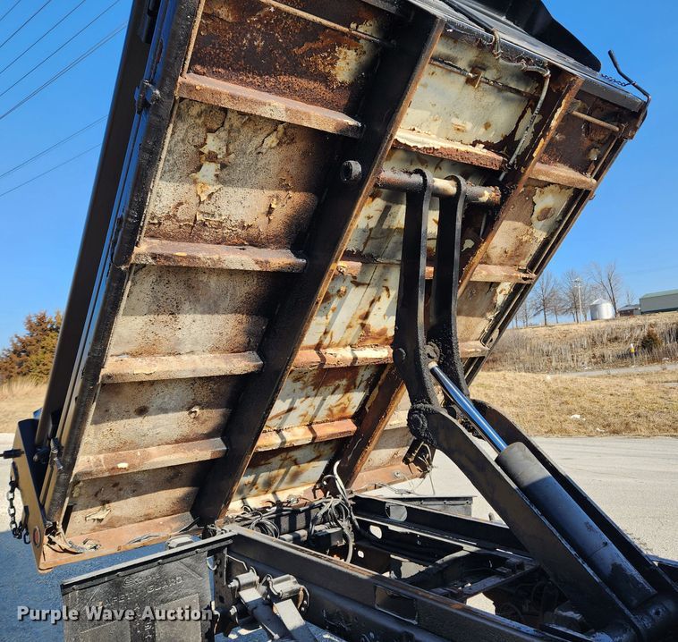 image for item KT9454 2003 Ford F450 Super Duty XL  dump flatbed truck