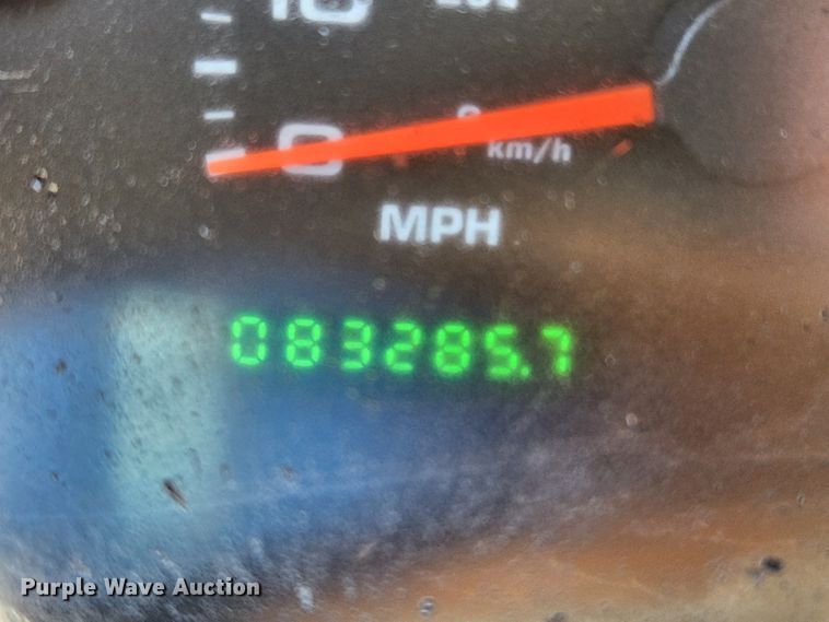 image for item KT9454 2003 Ford F450 Super Duty XL  dump flatbed truck