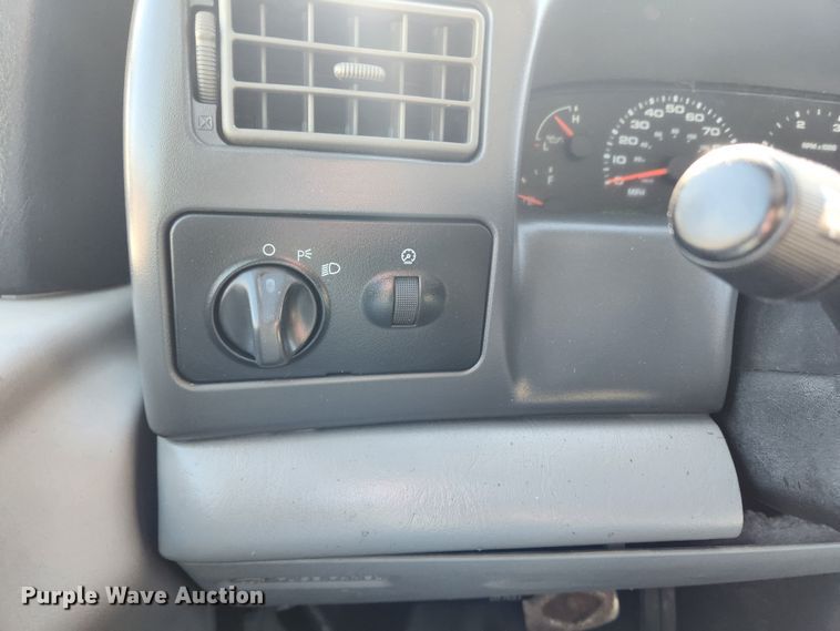 image for item KT9454 2003 Ford F450 Super Duty XL  dump flatbed truck