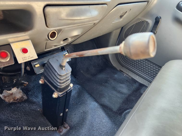 image for item KT9454 2003 Ford F450 Super Duty XL  dump flatbed truck