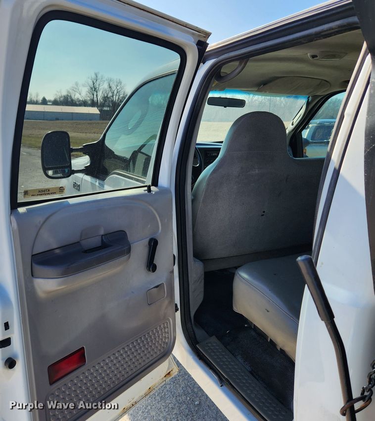 image for item KT9454 2003 Ford F450 Super Duty XL  dump flatbed truck