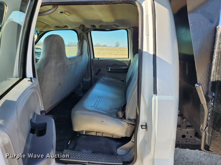 image for item KT9454 2003 Ford F450 Super Duty XL  dump flatbed truck