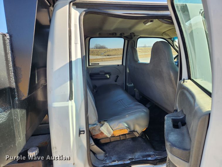 image for item KT9454 2003 Ford F450 Super Duty XL  dump flatbed truck