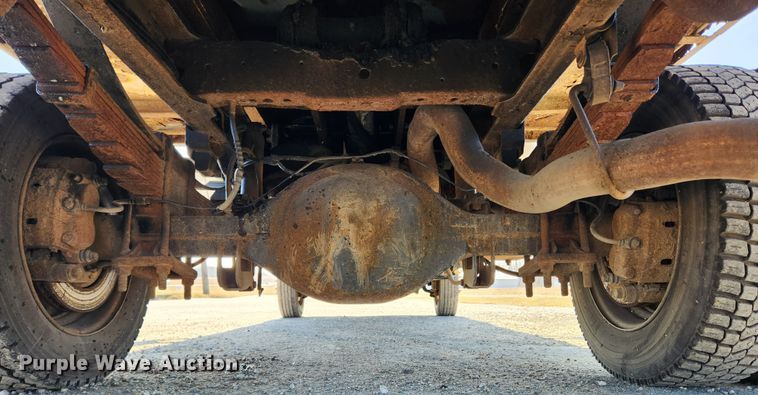 image for item KT9454 2003 Ford F450 Super Duty XL  dump flatbed truck